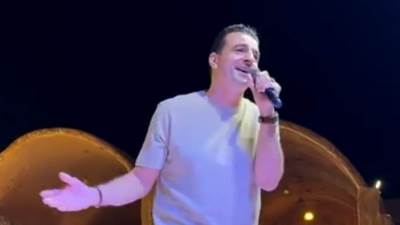 الفنان محمود الدالي يحيي حفلات الصيف بأغاني الزمان الجميل بقرية الشلال البدوية بمرسى مطروح