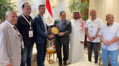 رئيس الاتحادات الرياضية الأفريقية «الأوكسا» يحضر فعاليات البطولة العربية لألعاب القوى تحت 18 سنة ويشيد بحسن التنظيم