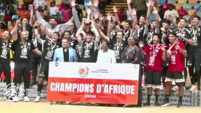 شباب مصر أسياد أفريقيا في كرة اليد.. الفراعنة يقهرون تونس في النهائي.. ويكتبون ريمونتادا التتويج