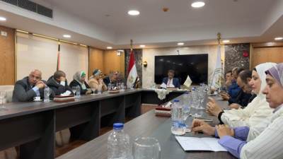 دعوة إلى مواجهة الشائعات وتعزيز التنسيق بين الإعلام ومؤسسات الدولة