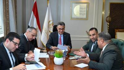 وزير التموين يلتقي بعدد من السادة أعضاء مجلسي النواب والشيوخ